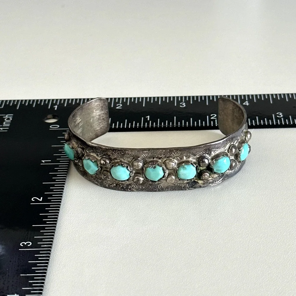 Vintage 925 Sterling Silver Turquoise Native American Etched Cuff Bracelet 6.5